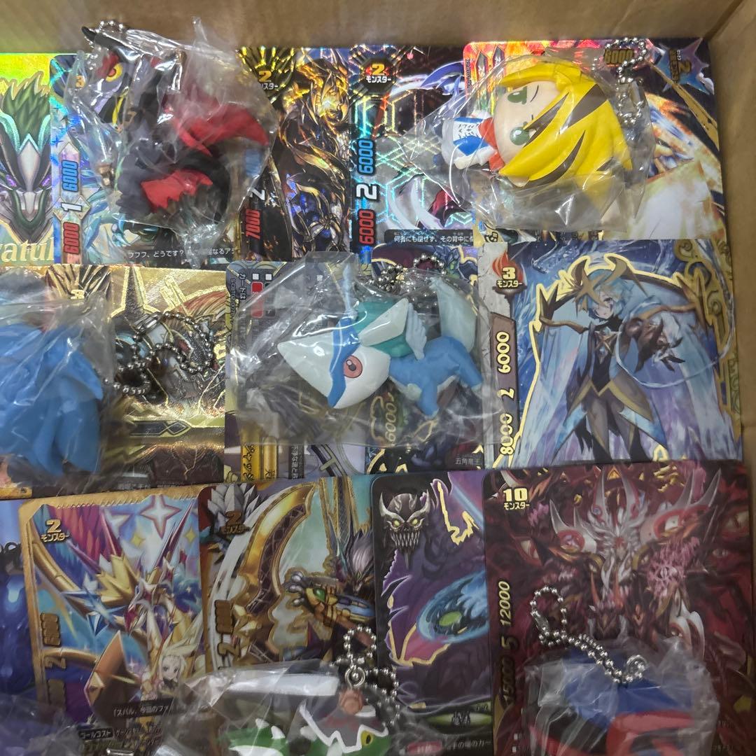 バ*し様 バディファイト まとめ売り 引退品 1200枚以上 ボールチェーンフィ