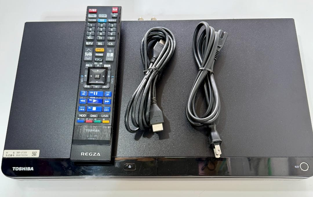 東芝3TB HDD/3チューナー搭載ブルーレイレコーダー DBR-UT309