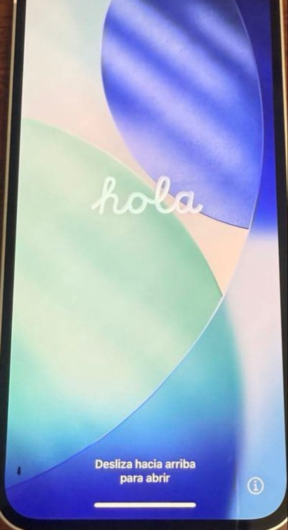 Apple iPhone 13 スターライト本体　128gb