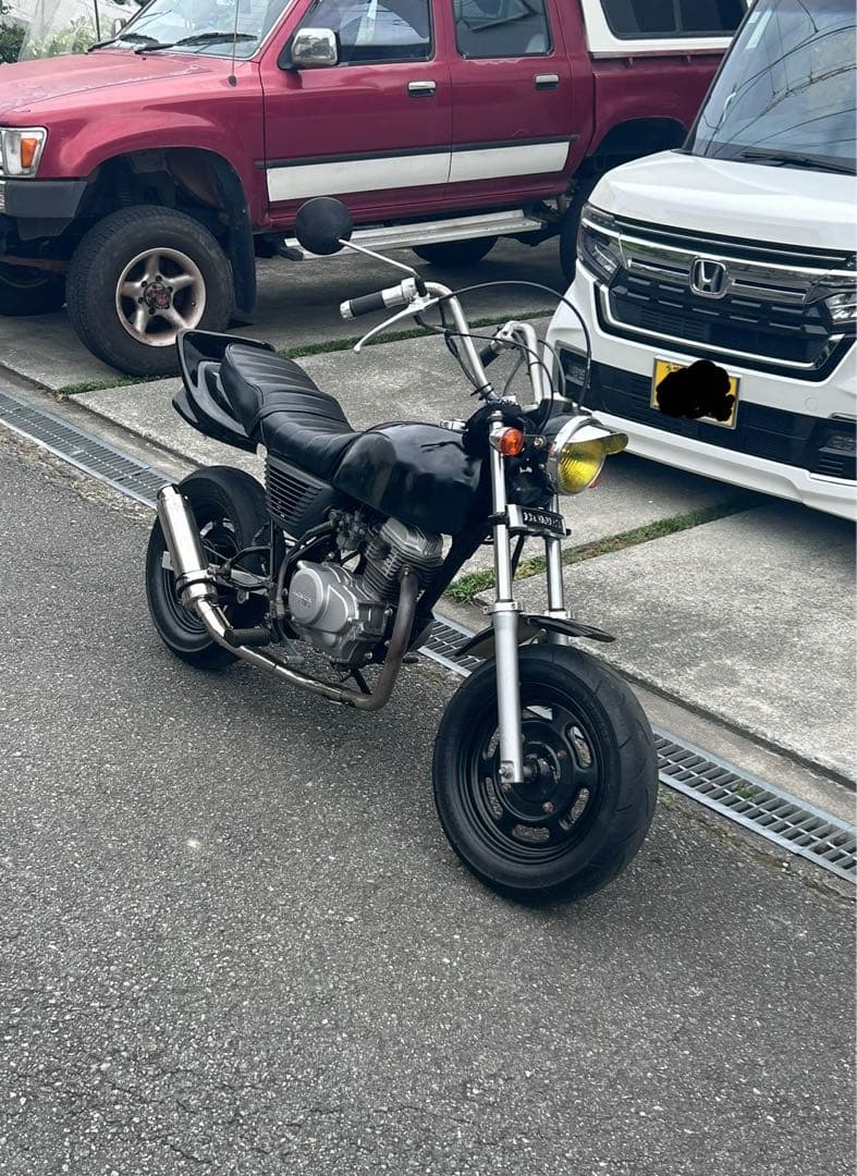 あ　エイプ用　cbx タンクカバー