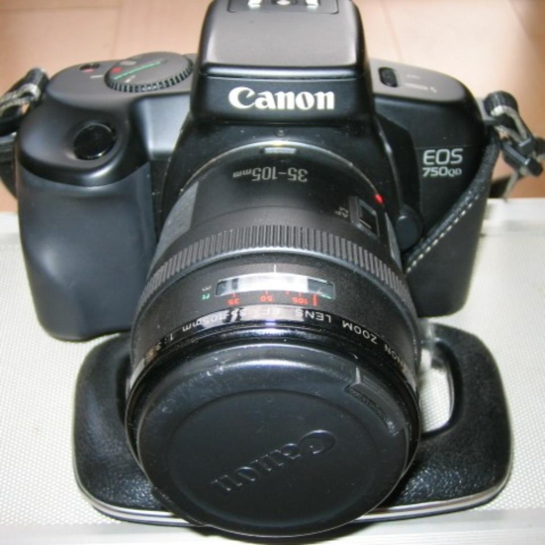 フィルムフラッシュ内蔵一眼レフカメラEOS750QD