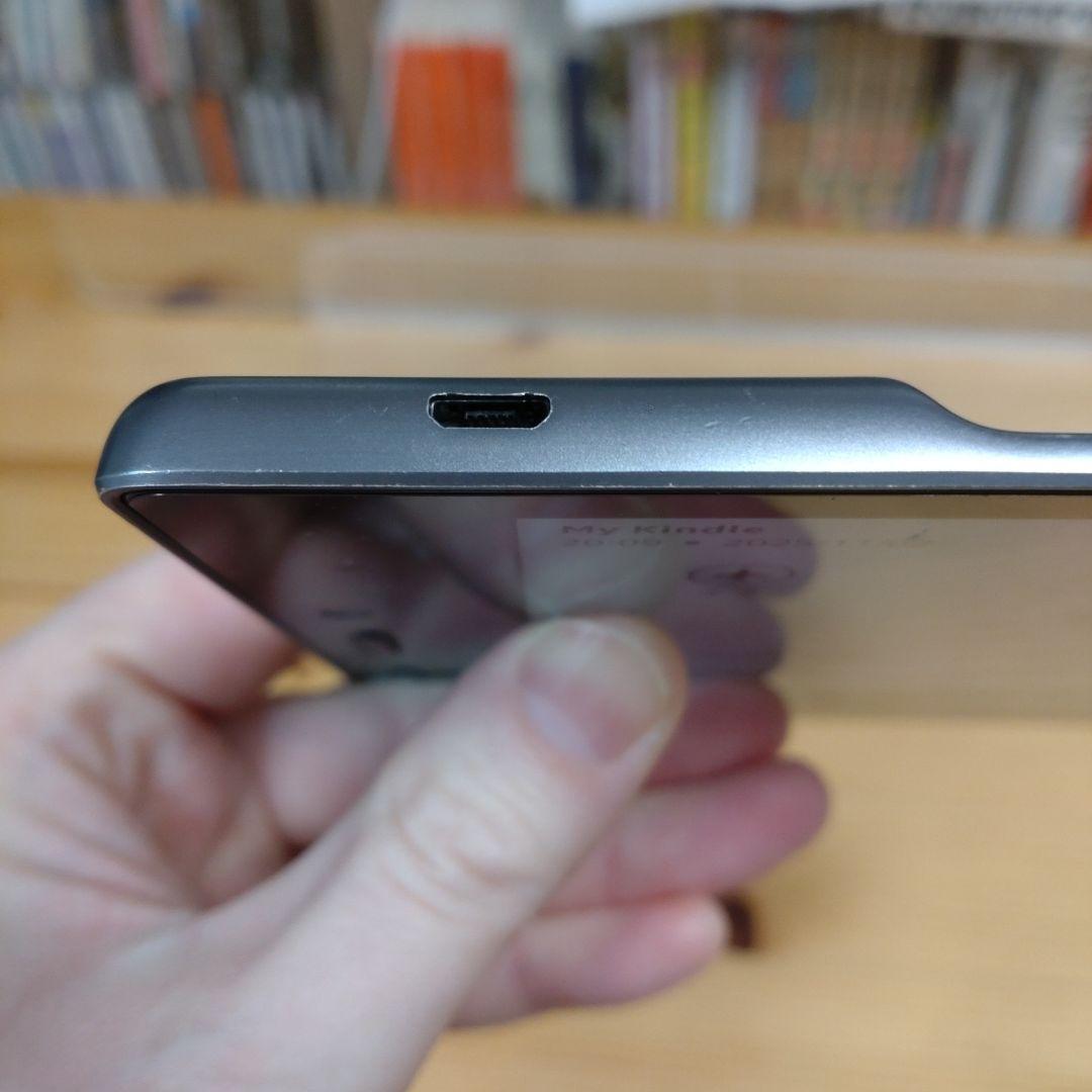 Kindle Oasis 色調調節ライト搭載 wifi 32GB 広告あり