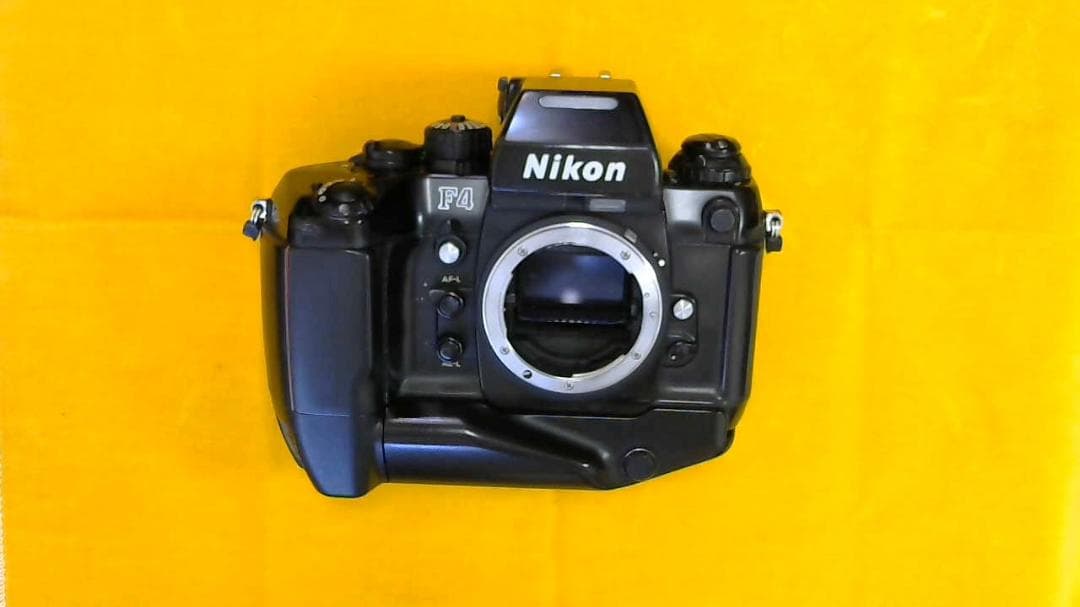 フィルムカメラ F4S