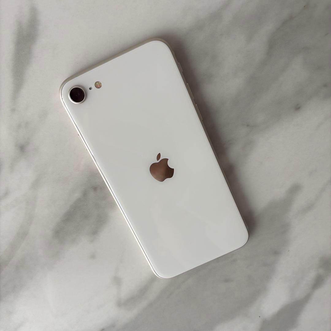 iPhone SE（第3世代）128GB スターライト