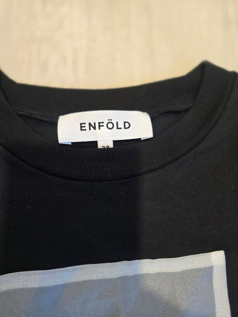 ENFOLD FABRIC ART LONG-SLEEVE T-SHIRT 黒