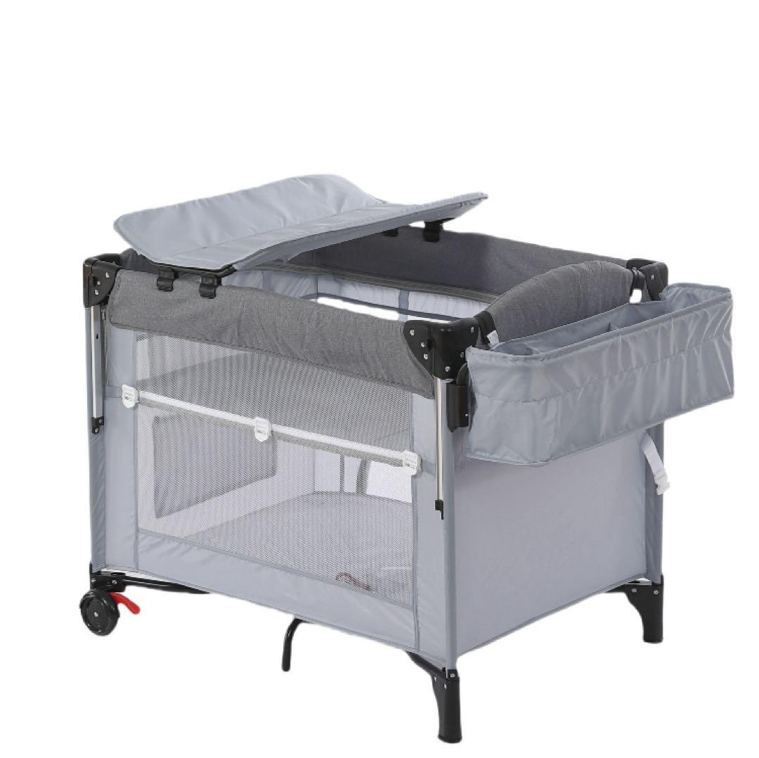 おむつ替えテーブル付きベビーベッド