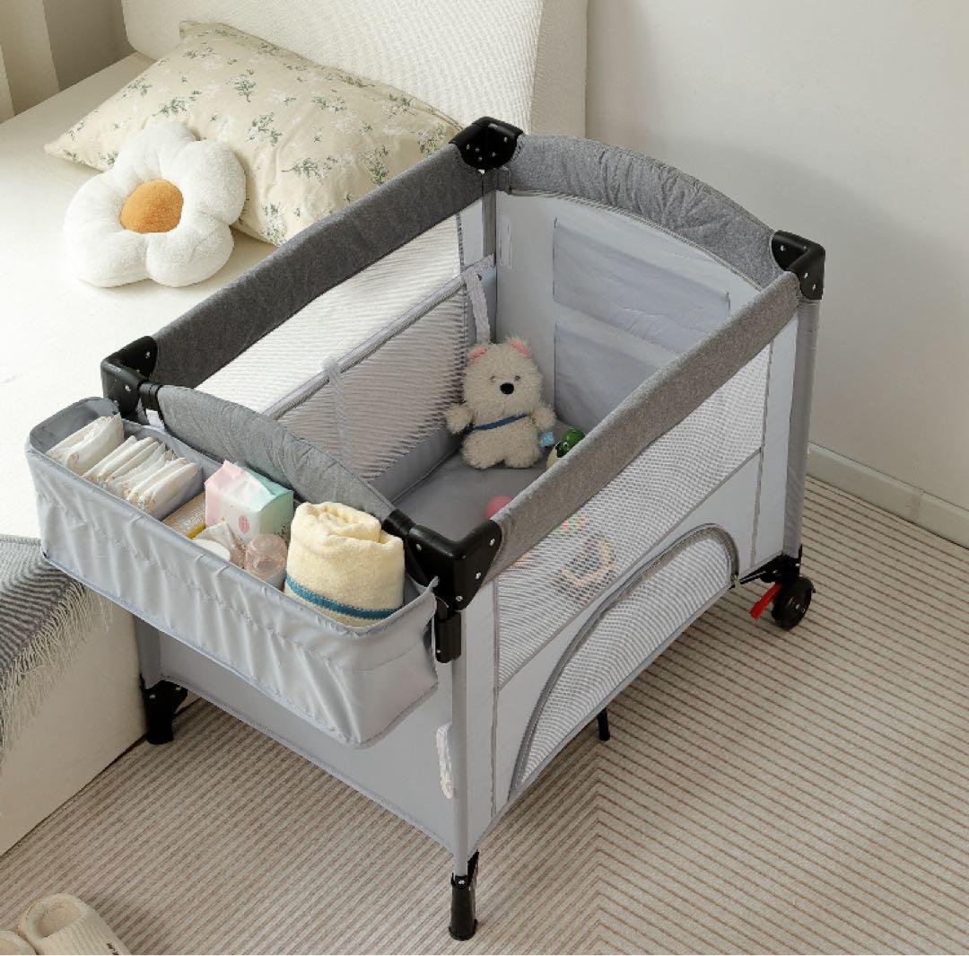 おむつ替えテーブル付きベビーベッド