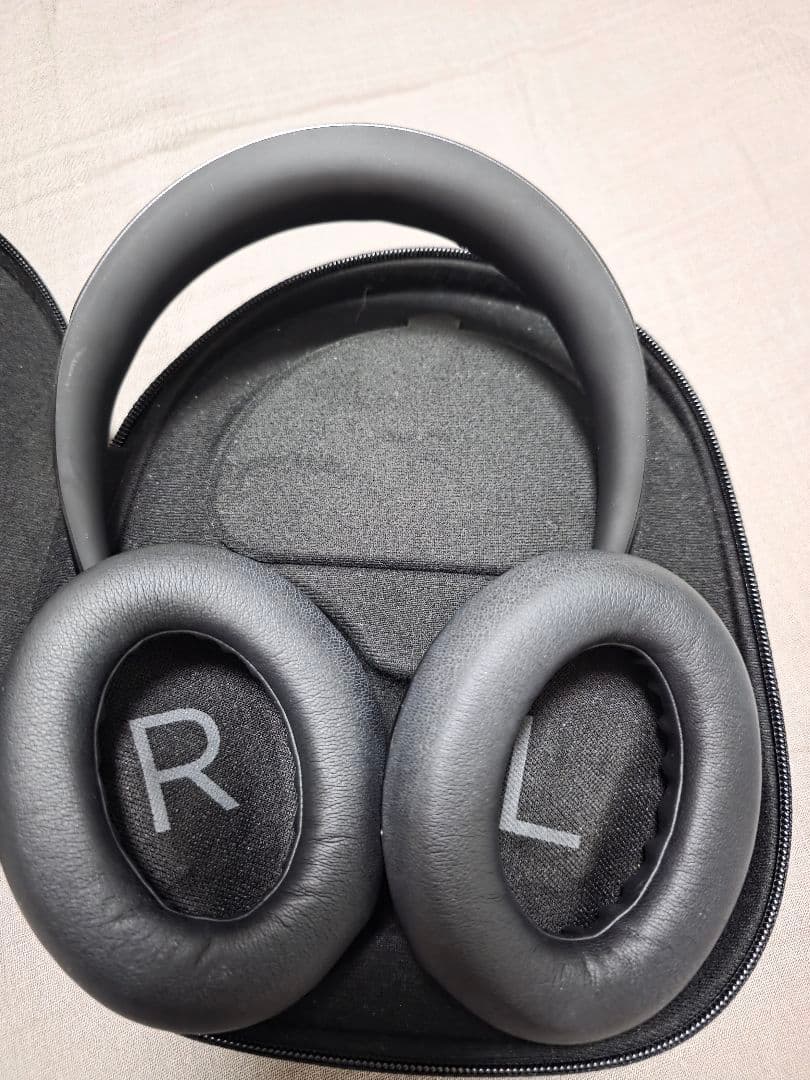 BOSE ワイヤレスヘッドホン Noise Cancelling 700