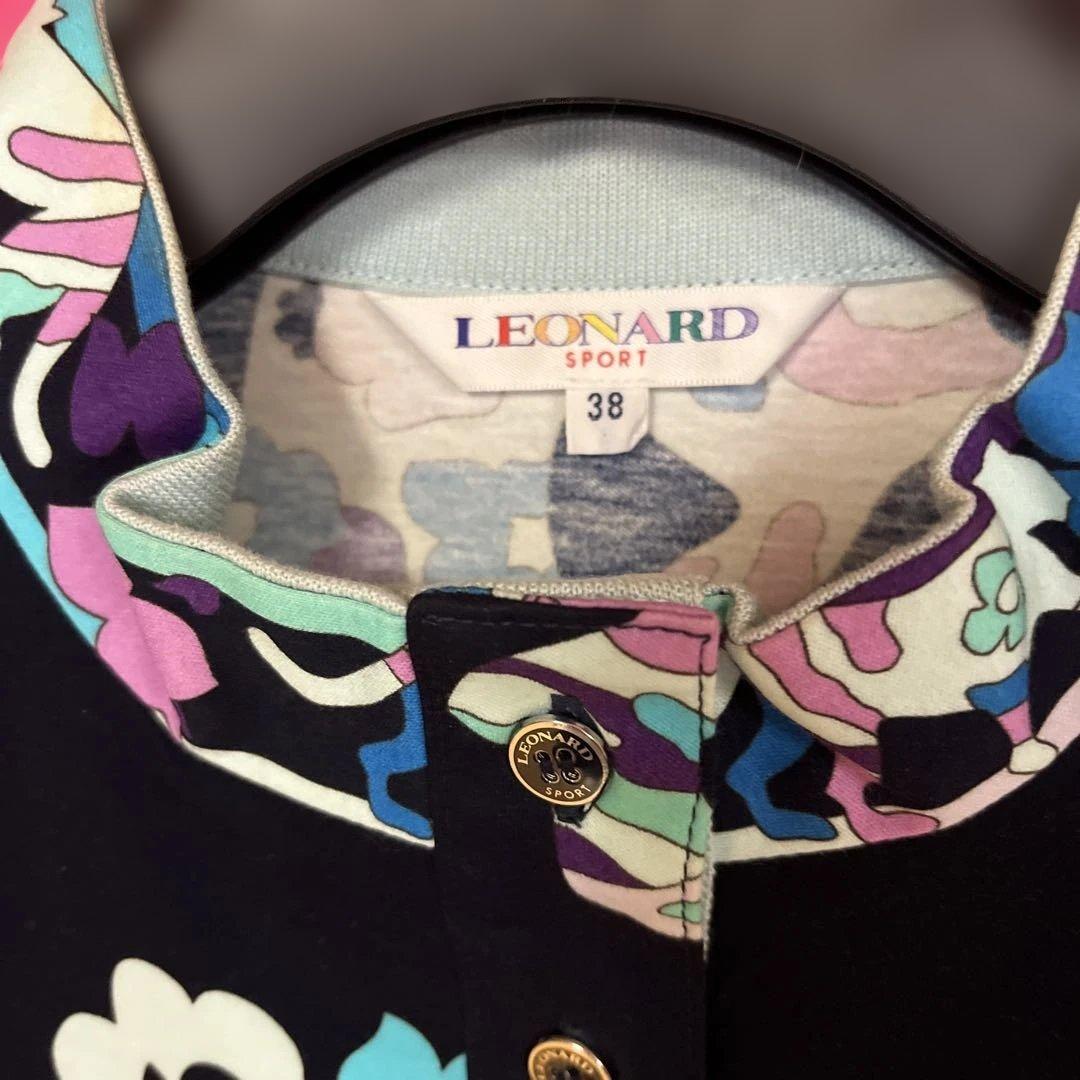 レオナール スポーツ　長袖トップス　38 紺色　猫に花柄　30%引きセール中