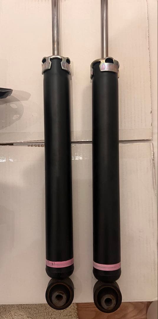 エスティマ　ハイブリッド　AHR20W 純正ショック&サスペンション