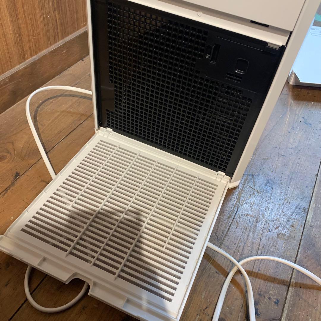ダイキン　空気清浄機　MC555A-W 2025年製　フィルター付き　美品