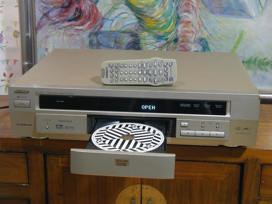 ★Victor　XV-D721 DVDオーディオプレーヤーです。ビクター