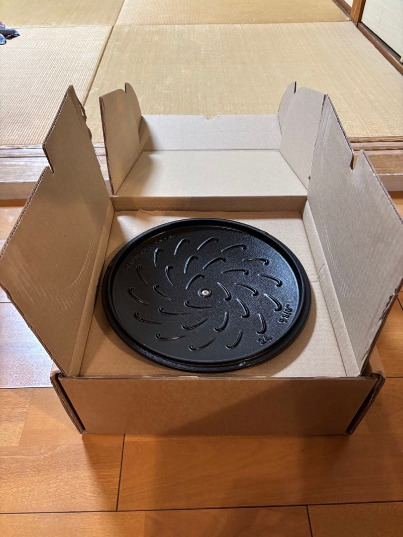 STAUB WA-NAVE XL 24cm 黒　【希少】