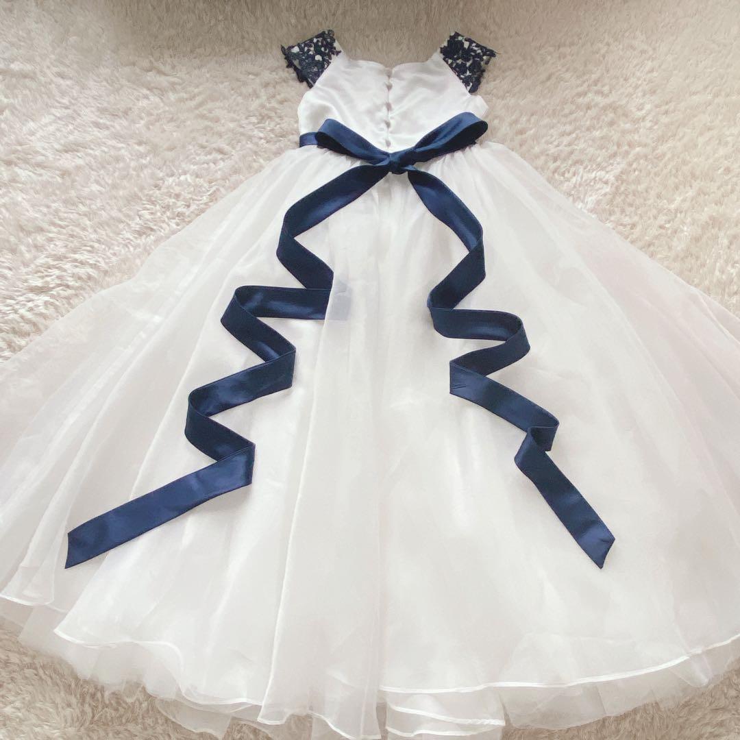 美品　キッズドレス　140 ステージドレス　リボン　発表会　白紺　花柄刺繍