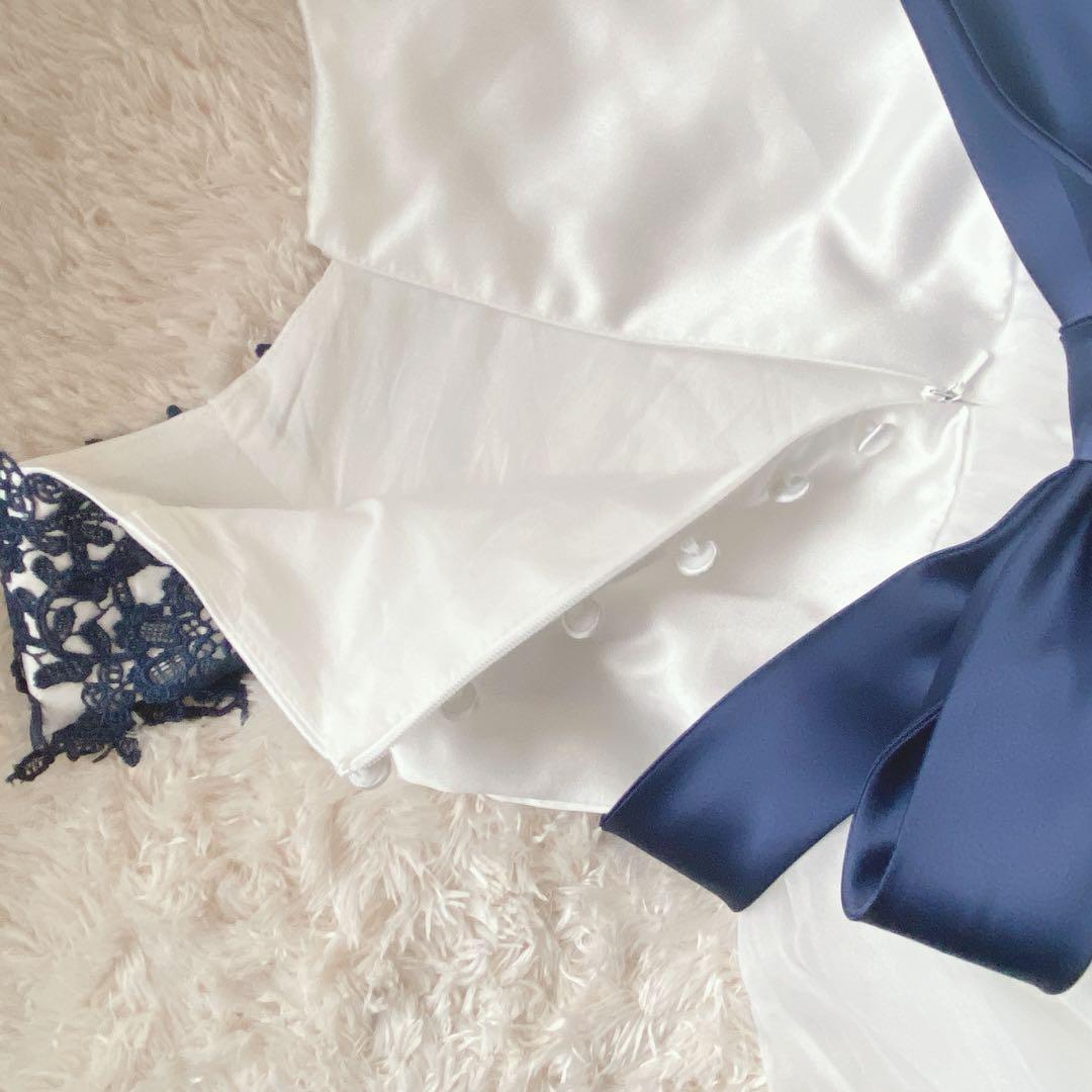 美品　キッズドレス　140 ステージドレス　リボン　発表会　白紺　花柄刺繍