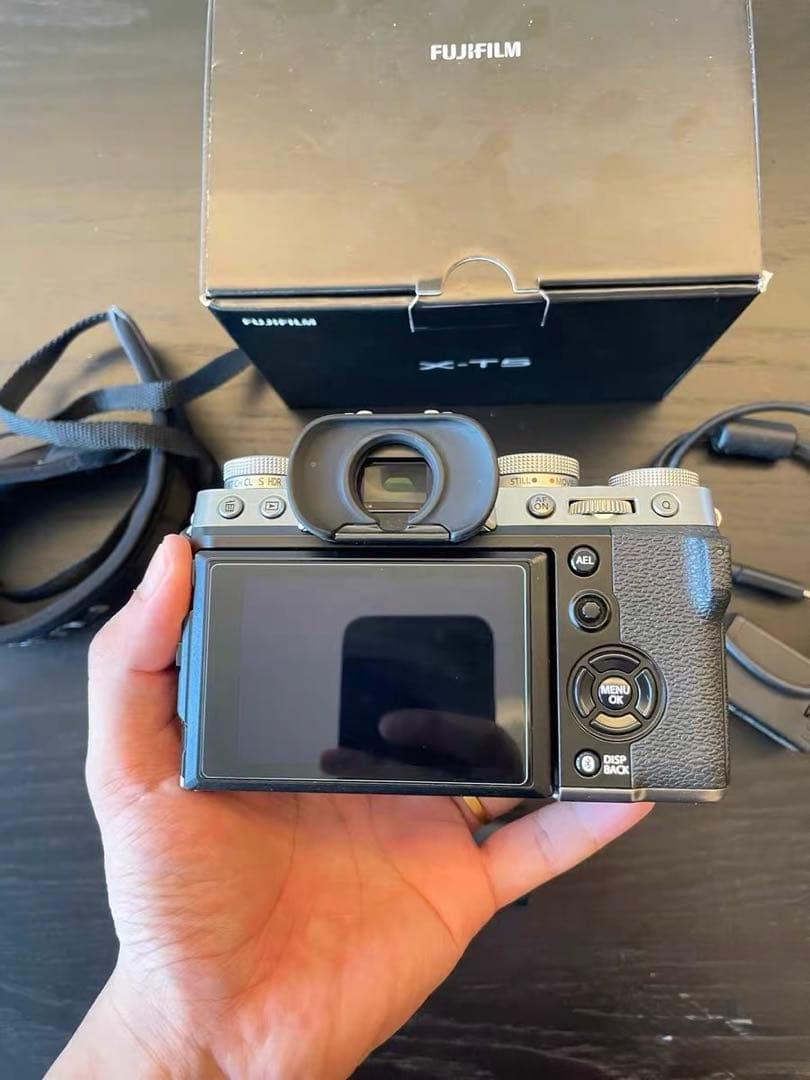 FUJIFILM X-T5 デジタル一眼レフカメラ 本体