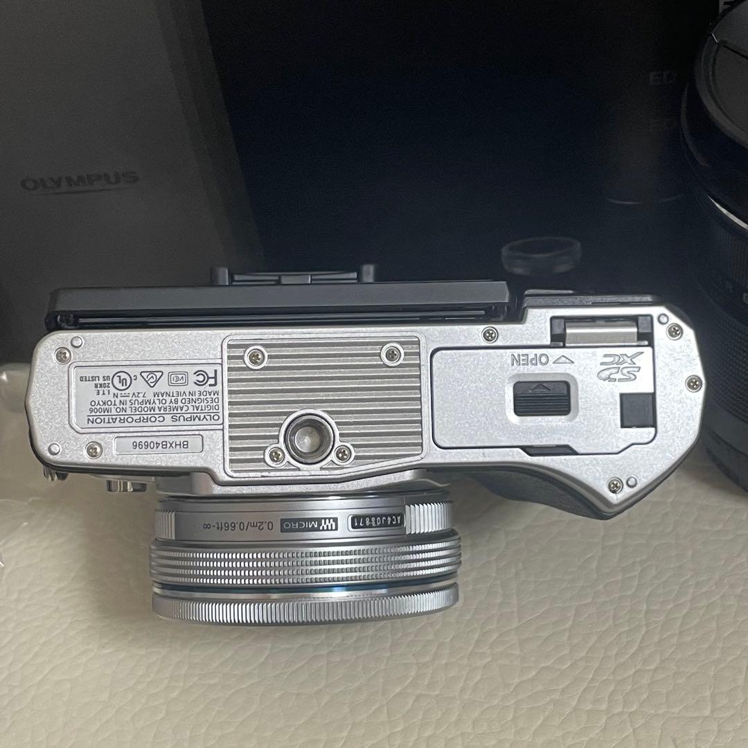 OM-D E-M10 Mark III ダブルズーム