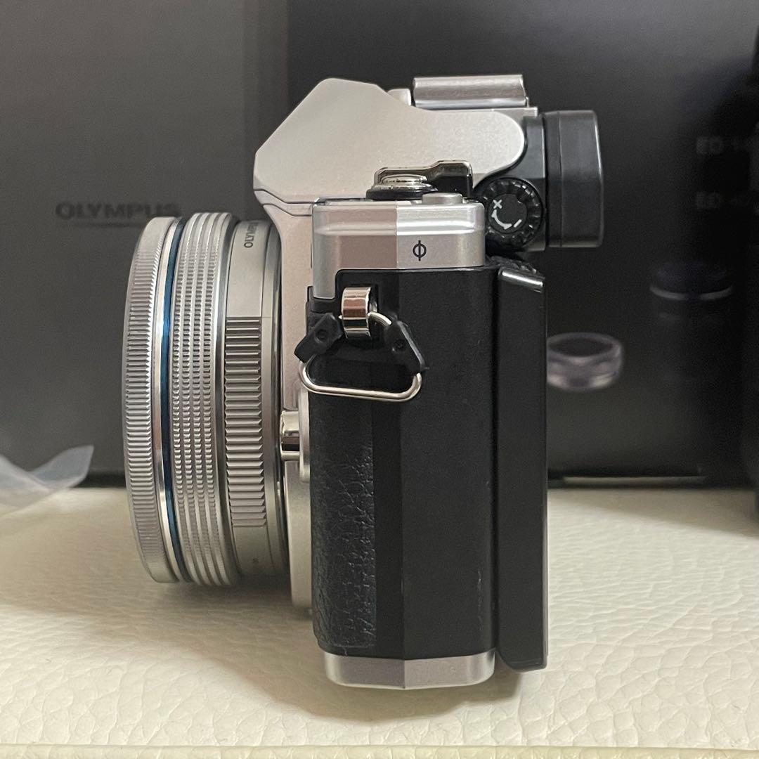 OM-D E-M10 Mark III ダブルズーム