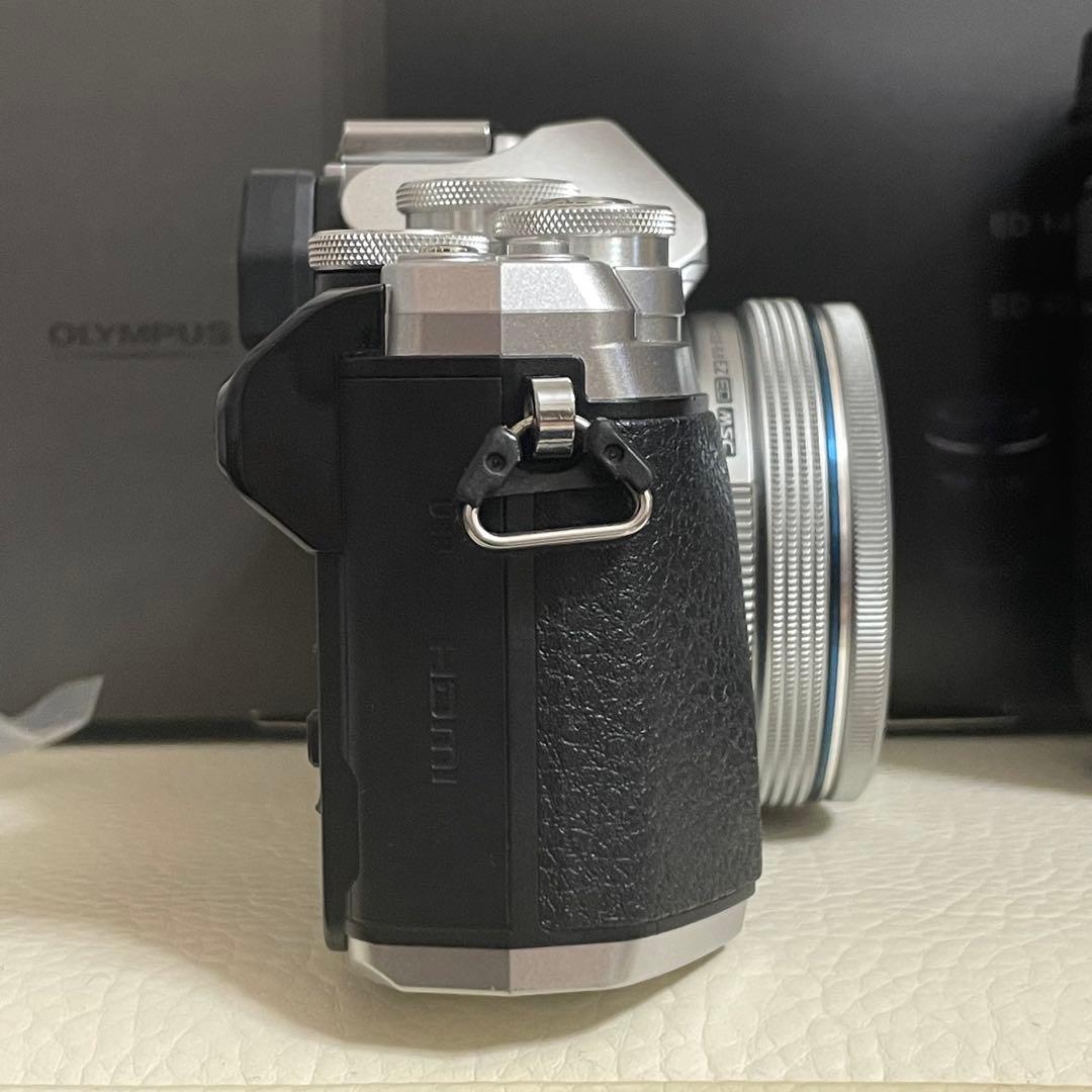 OM-D E-M10 Mark III ダブルズーム