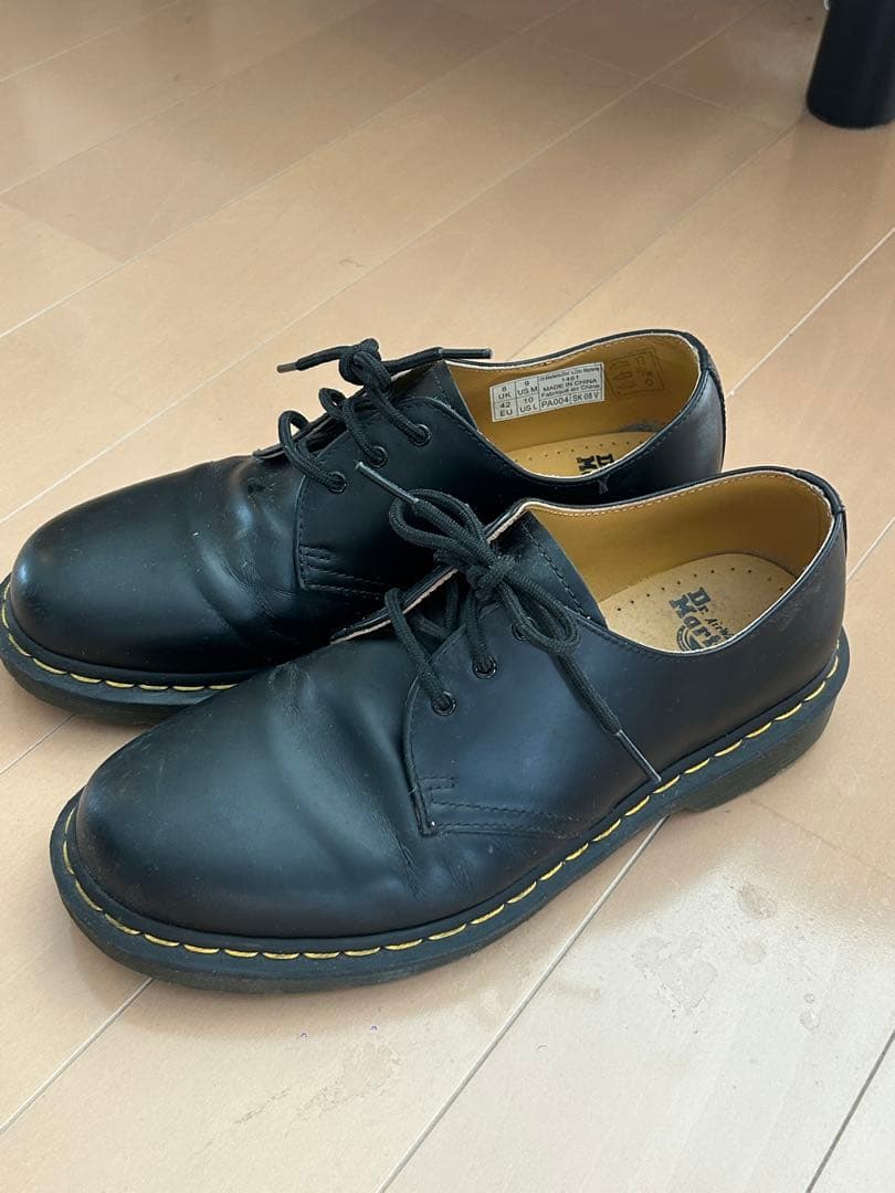 Dr. Martens ブラックレースアップシューズ
