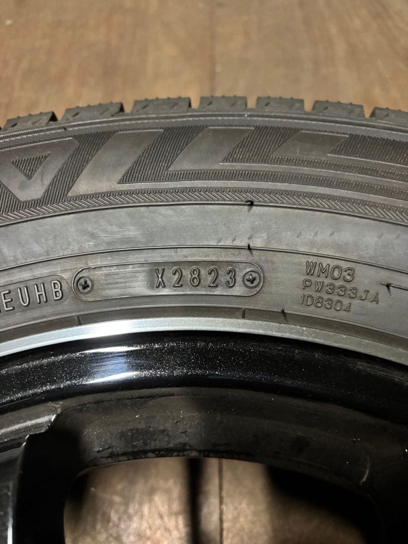 その③　30アルファード　九分山スタッドレス付き16インチアルミ