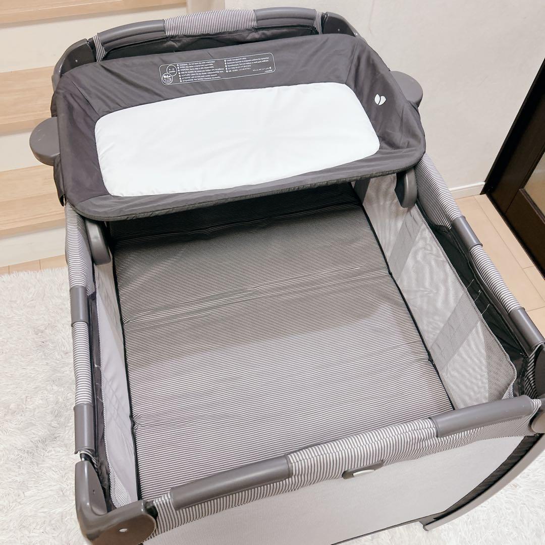 Joie ベビーベッド プレイヤード おむつ交換台 サウンド機能 収納袋付き