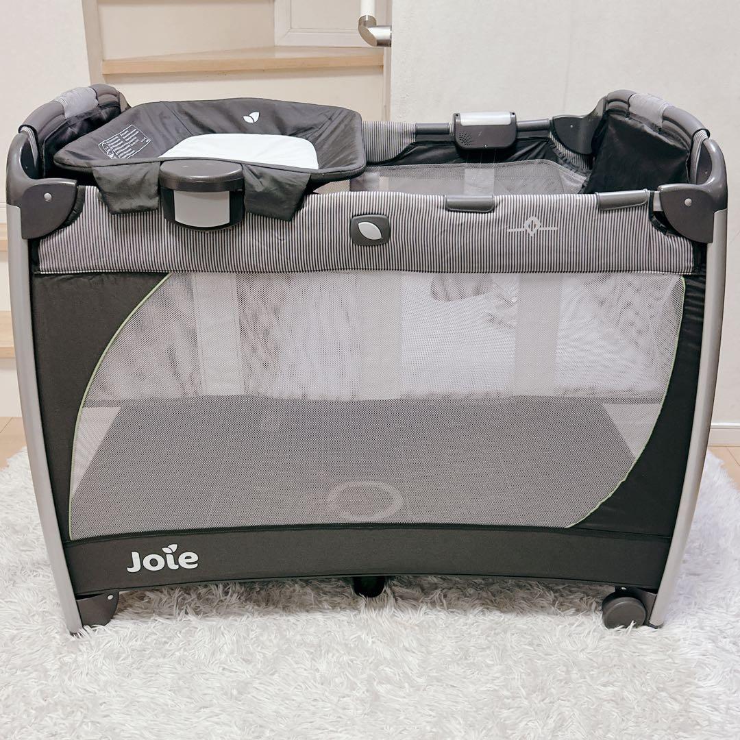 Joie ベビーベッド プレイヤード おむつ交換台 サウンド機能 収納袋付き