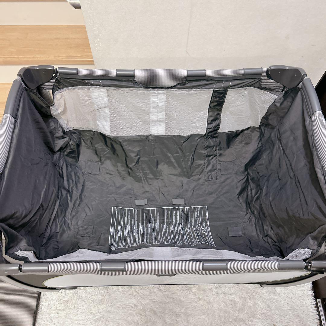 Joie ベビーベッド プレイヤード おむつ交換台 サウンド機能 収納袋付き