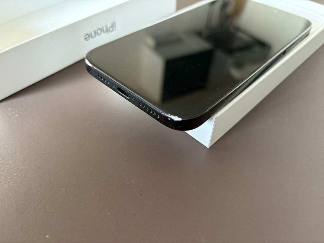 Apple iPhone 15 Plusブラック　本体 箱あり