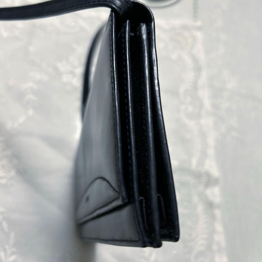 希少 LOEWE ポシェット型レザー長財布 ネイビー