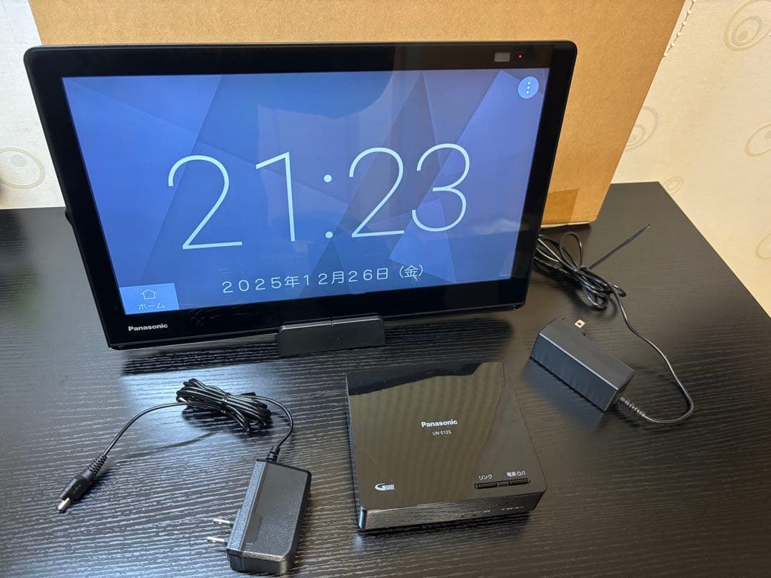 Panasonic ポータブルテレビ UN-15L12H 地上/BS/110度