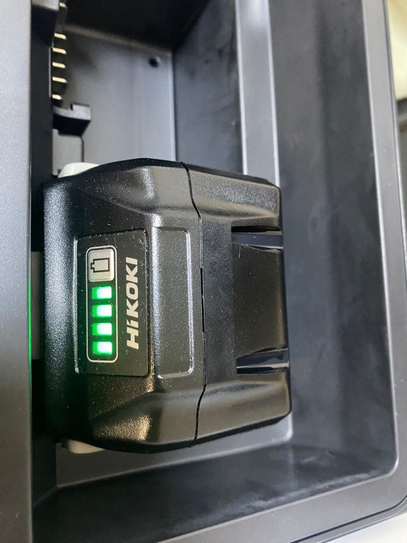 【送料無料】HiKOKI コードレス冷温庫 UL 18DB バッテリー付き！