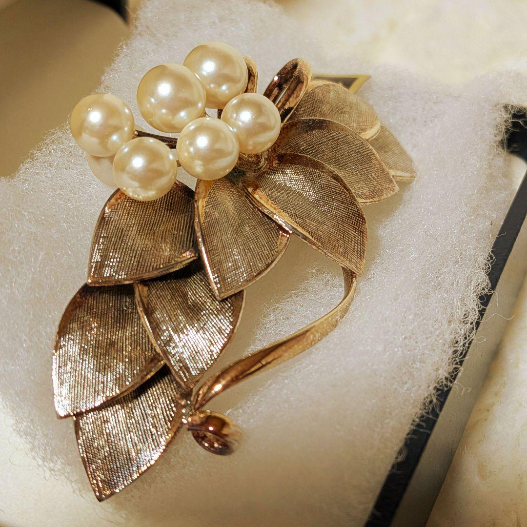 【極美品/希少】TASAKI タサキ 貝パール ブローチ 最高級ケース付 大ぶり