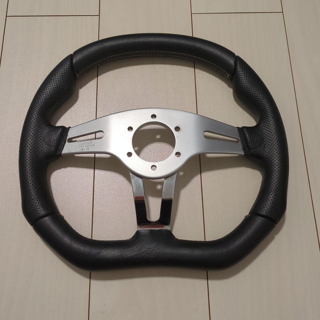 MOMO TYPE R35 ステアリングホイール