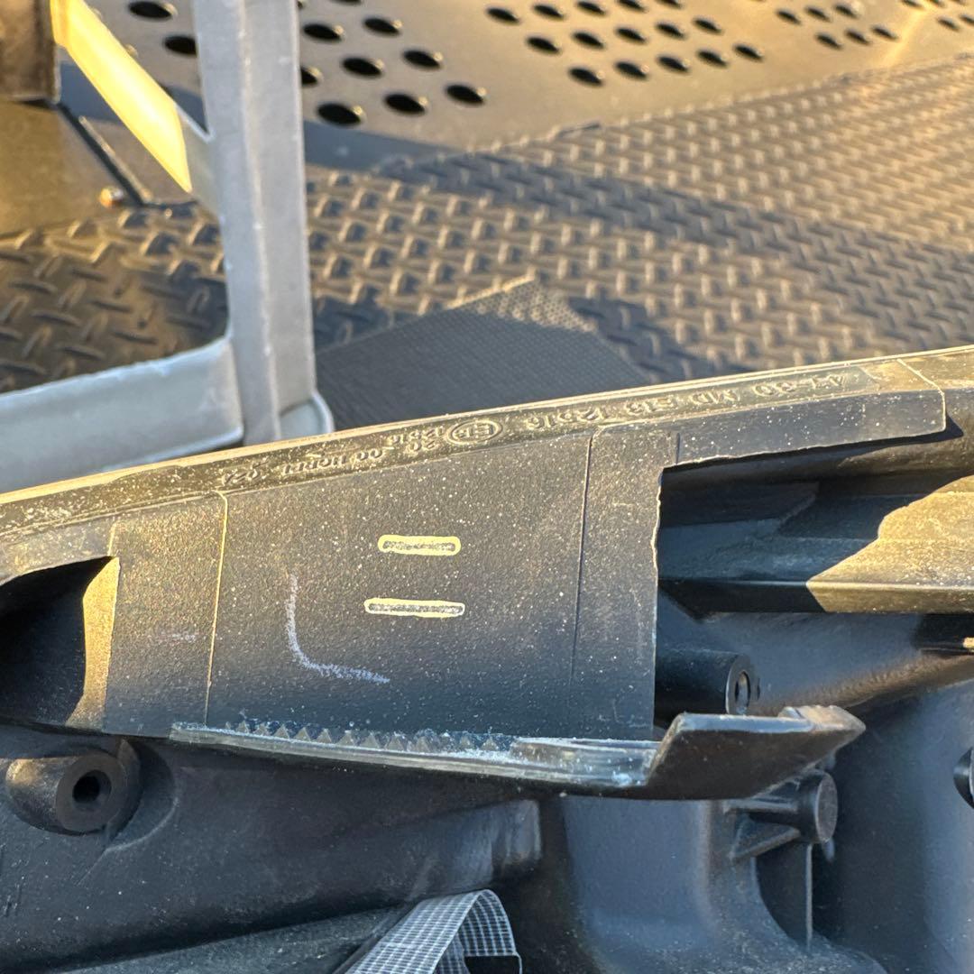 トヨタ　プリウス　30 前期　LED ヘッドライト　ヘッドランプ左右セット中古品