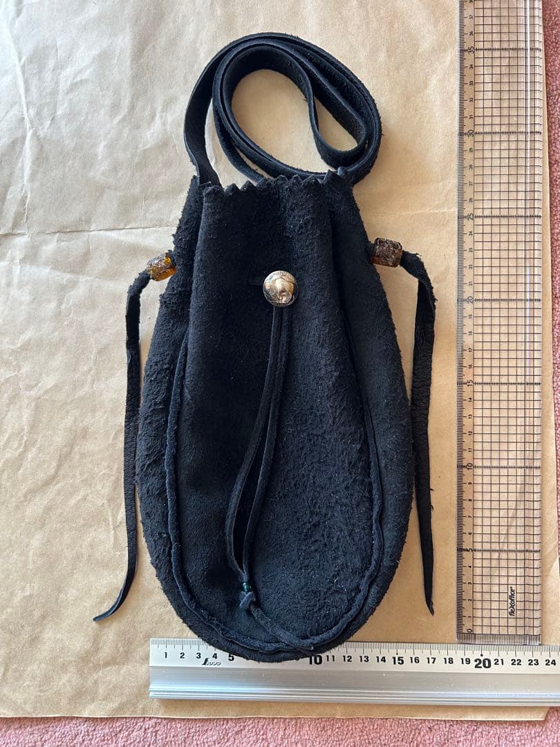 ディアスキン巾着　黒　スエード