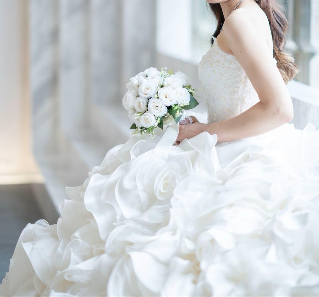 ウェディングドレス　Aライン