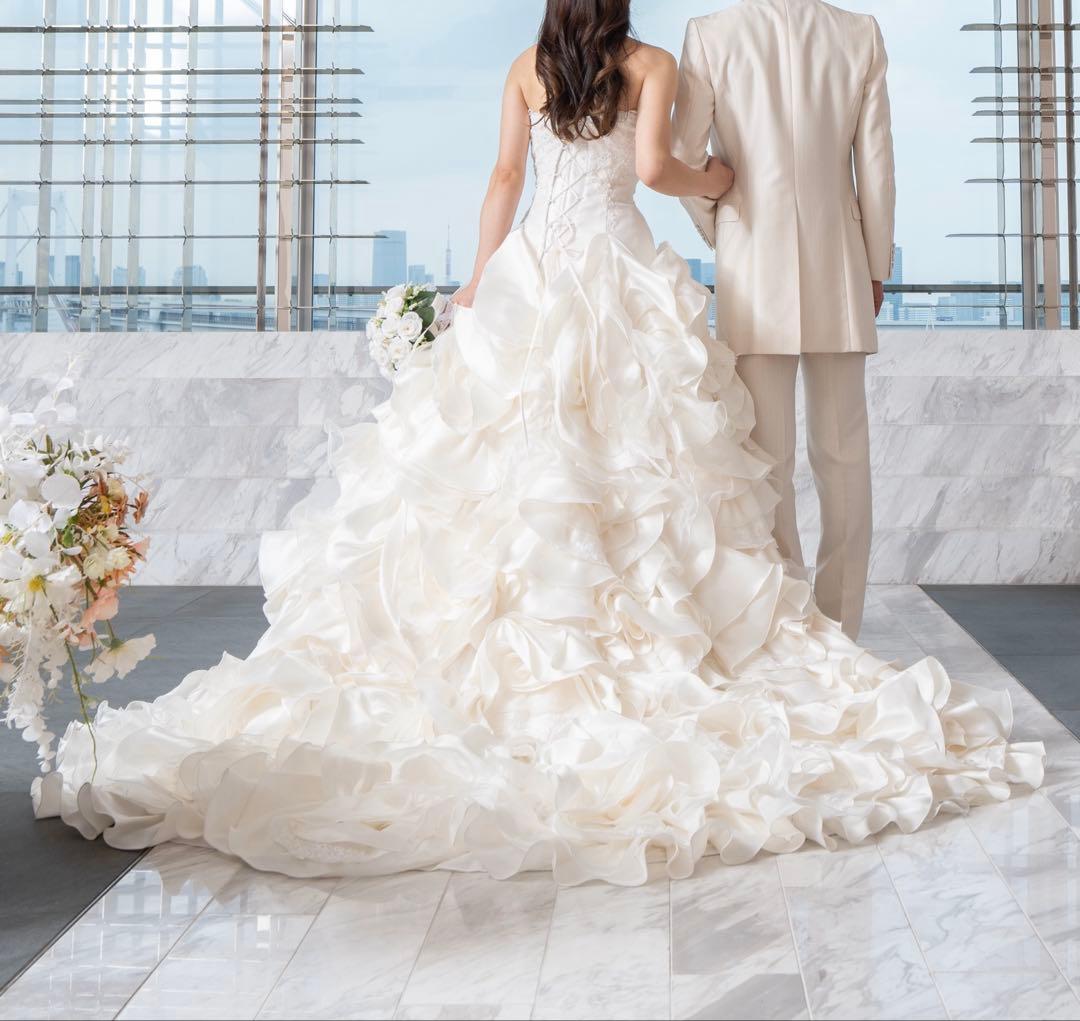 ウェディングドレス　Aライン