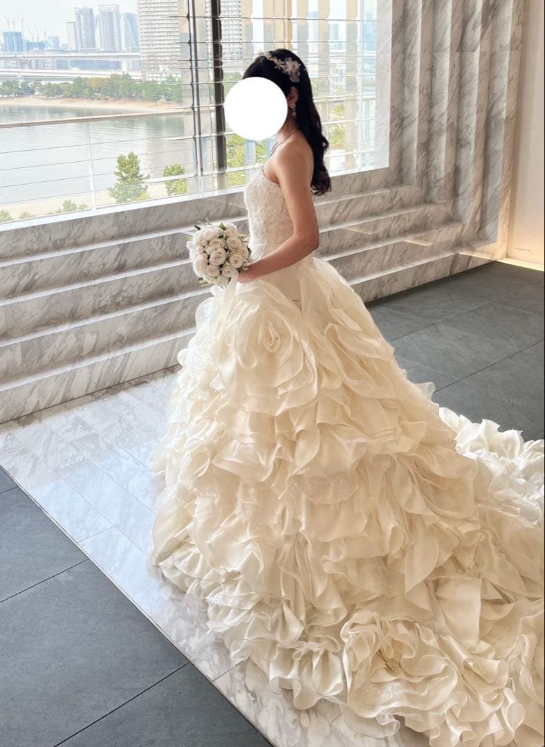 ウェディングドレス　Aライン