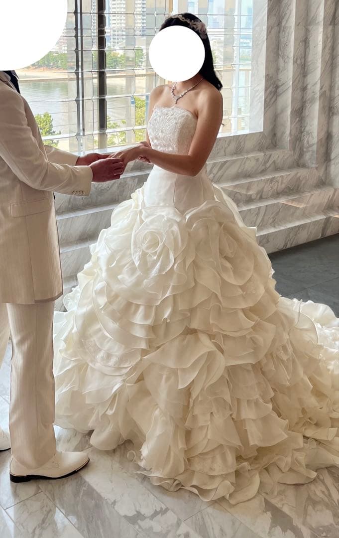 ウェディングドレス　Aライン