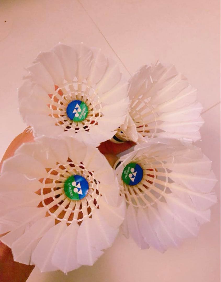 バドミントン シャトル88個 ニューオフィシャル 他 美品有練習ノック基礎手芸