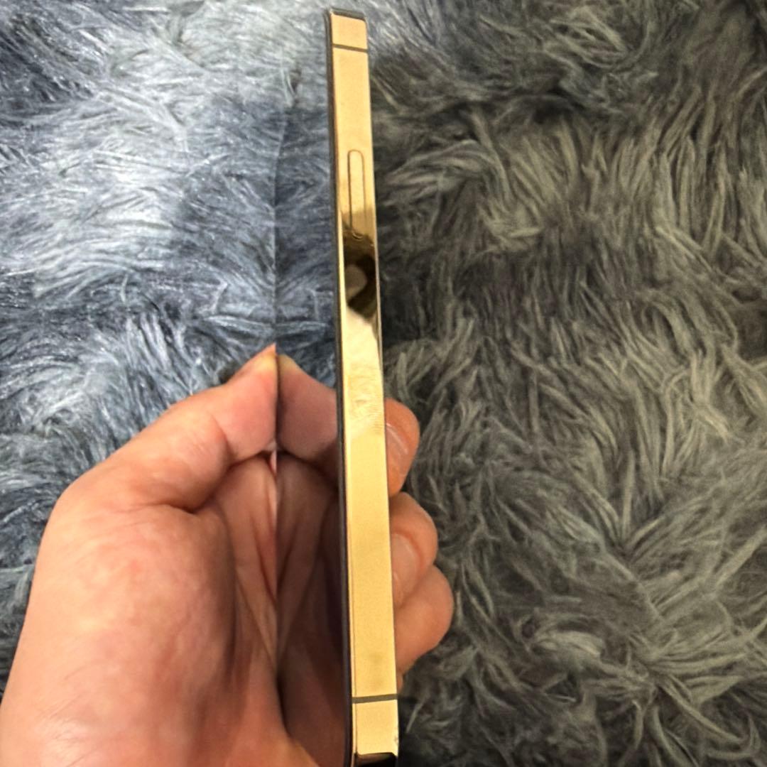 ☆美品☆Apple iPhone 12 Pro ゴールド 本体　256GB