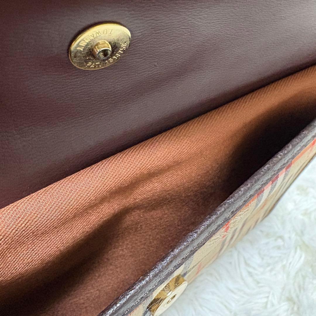 【極美品】バーバリー ノバチェック ホースロゴ キャンバス レザー クラッチ