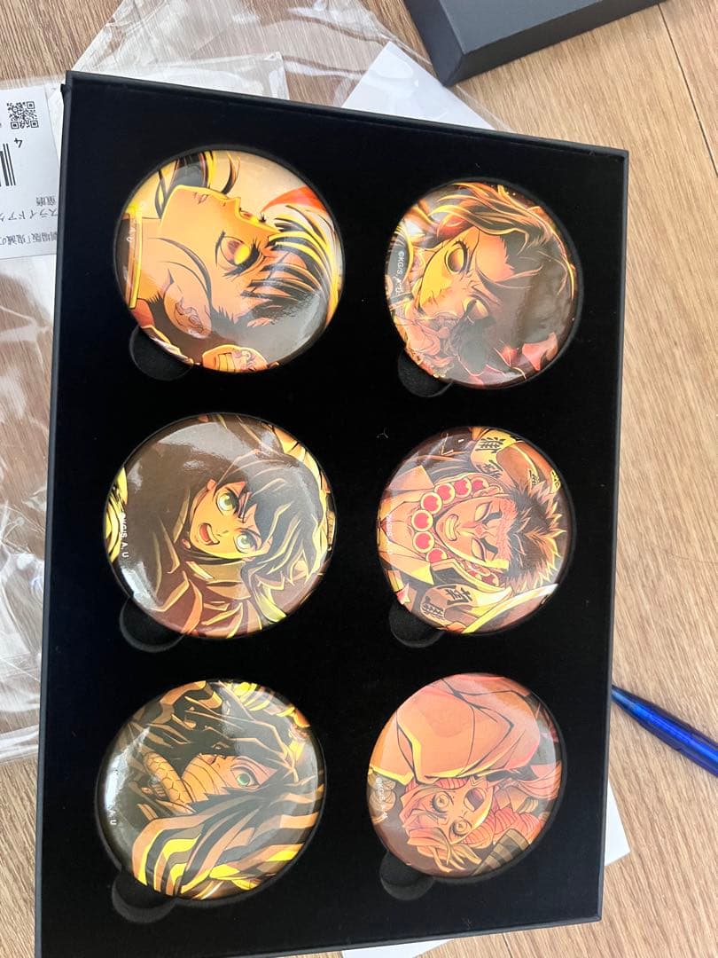 鬼滅の刃キービジュアル缶バッジセットABC