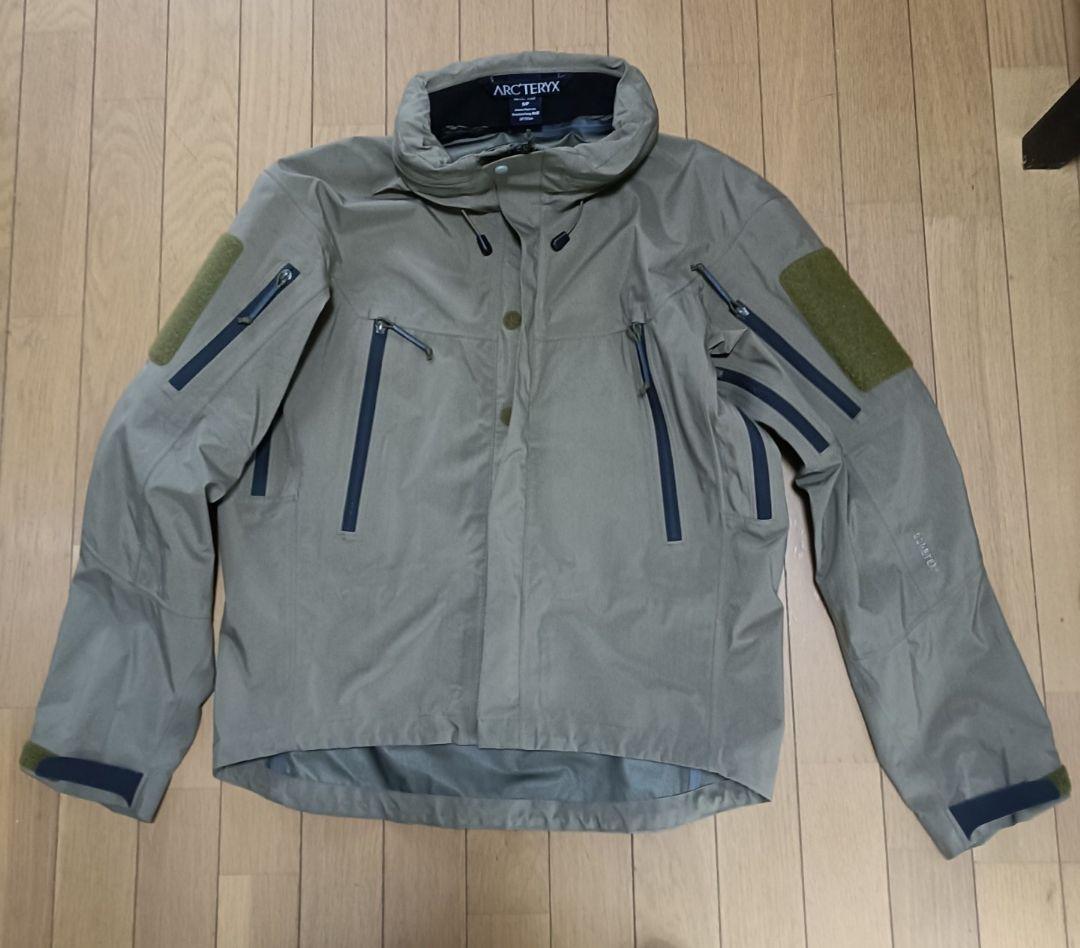 Arc'teryx LEAF ALPHA JACKET GEN1 Sサイズ