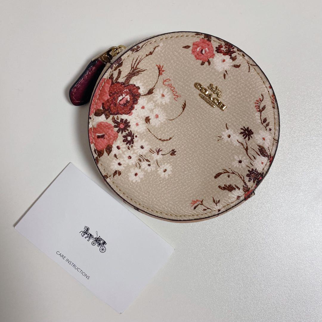 【新品未使用】COACHコーチ★丸型ラウンドケース★花柄フラワー★ベージュ