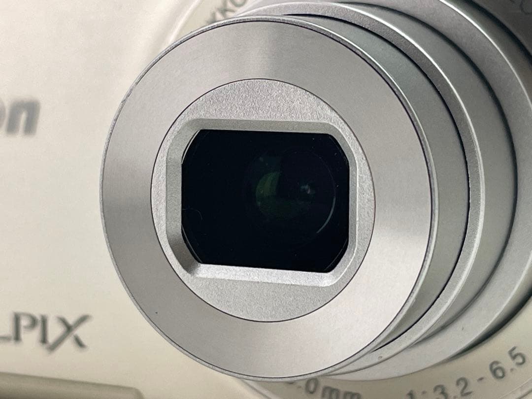 【美品・動作確認済】Nikon COOLPIX S3100 デジタルカメラ