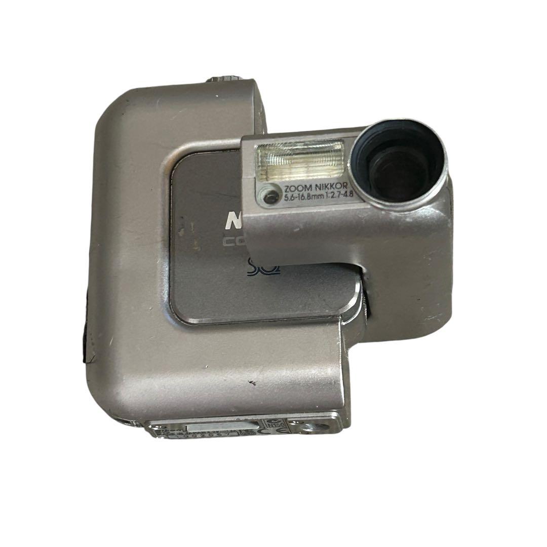 稼働品 人気のオールドコンデジ　Nikon COOLPIX SQ 希少な充電器付