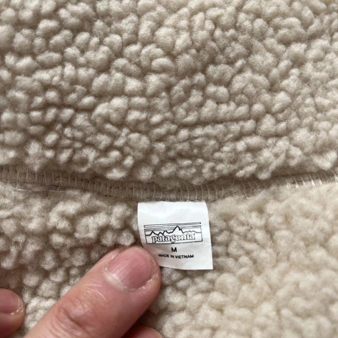 パタゴニアリバーシブルダウンベスト