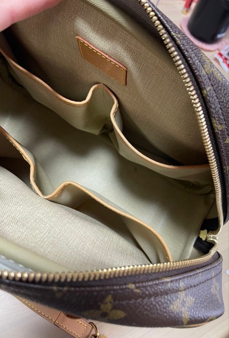 Louis Vuitton ハンドバッグ ブラウン